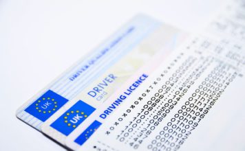 Jak sprawdzić, czy prawo jazdy jest do odbioru w starostwie? Jak odebrać prawo jazdy