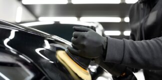 Polerowanie samochodu polerką elektryczną