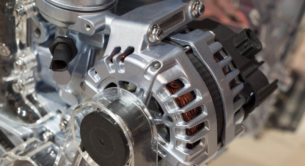 hybrydowy układ napędowy w samochodach.jpg