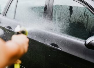 przewodnik po woskach i pielęgnacji lakieru samochodowego